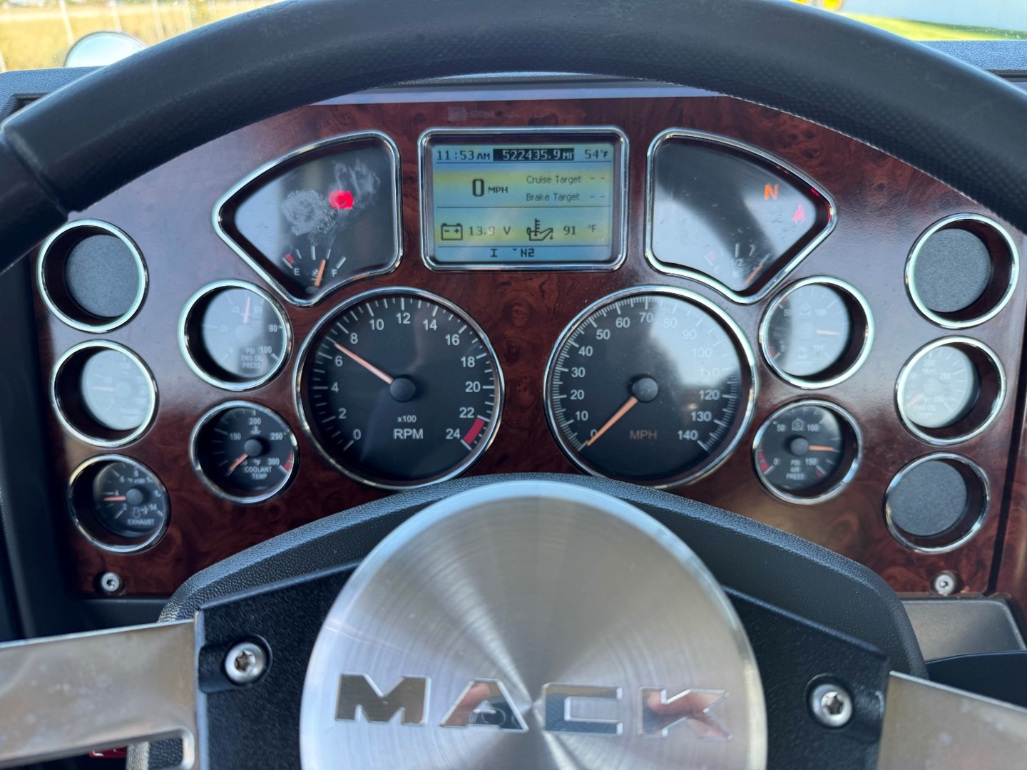 2017 MACK CXU613 - USED TRUCKS DAY CAB - image 15